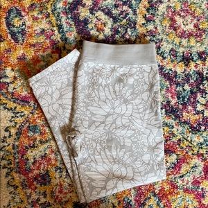 Fabletics patterned leggings